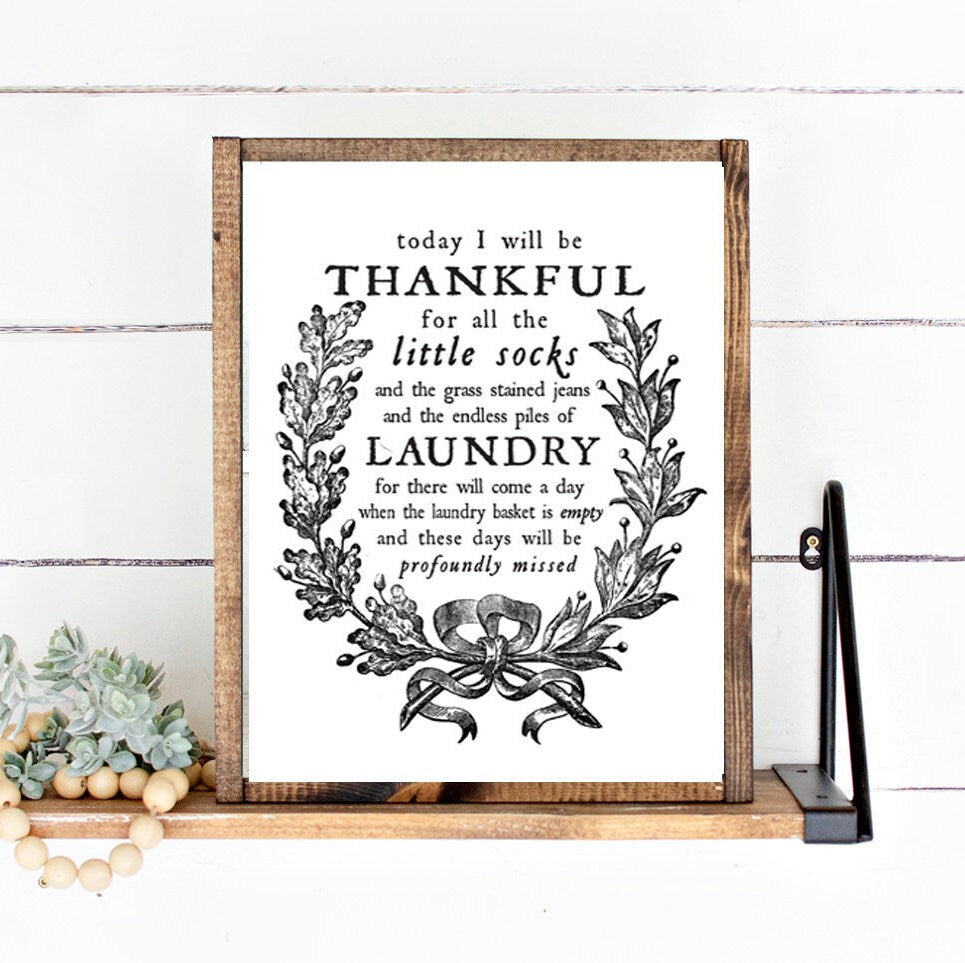 Today I Will Be Thankful For All The Little Socks Vintage Wreath Print 